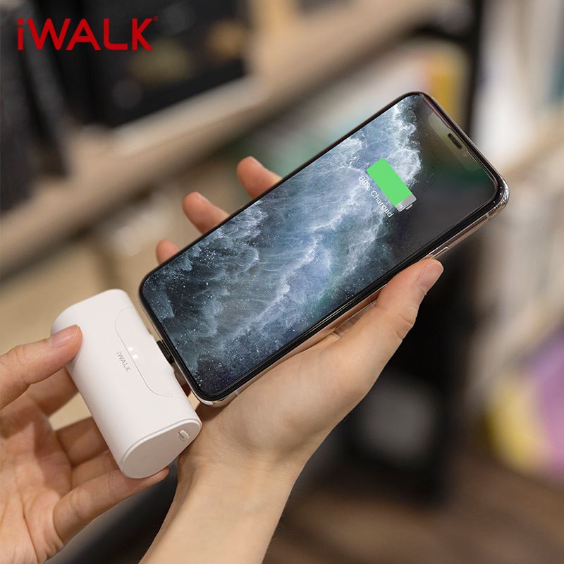 iWALK爱沃可口袋迷你充电宝4代DBL4500
